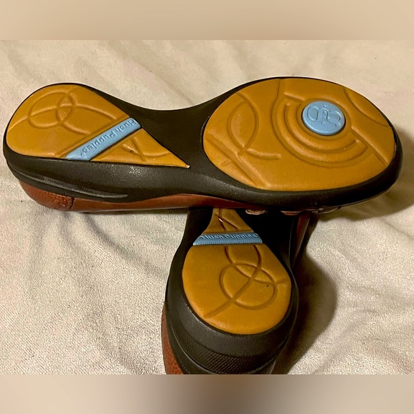 Hush puppies Size 7W - Picture 6 of 9